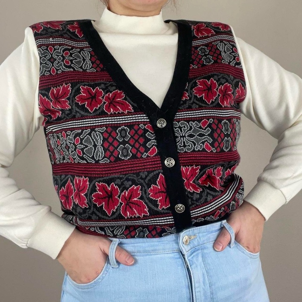 VINTAGE SWEATER WITH VEST - Picture 2 of 4